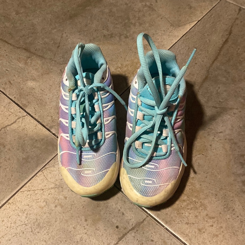 Nike shoes